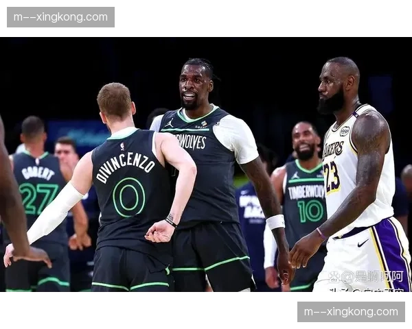 多森姆控场节奏把握得当 森林狼替补阵容组织衔接更加顺畅