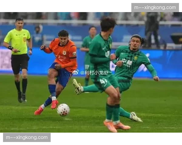 大连英博中场核心斯坦丘大腿拉伤 带伤坚持五连胜后无法继续